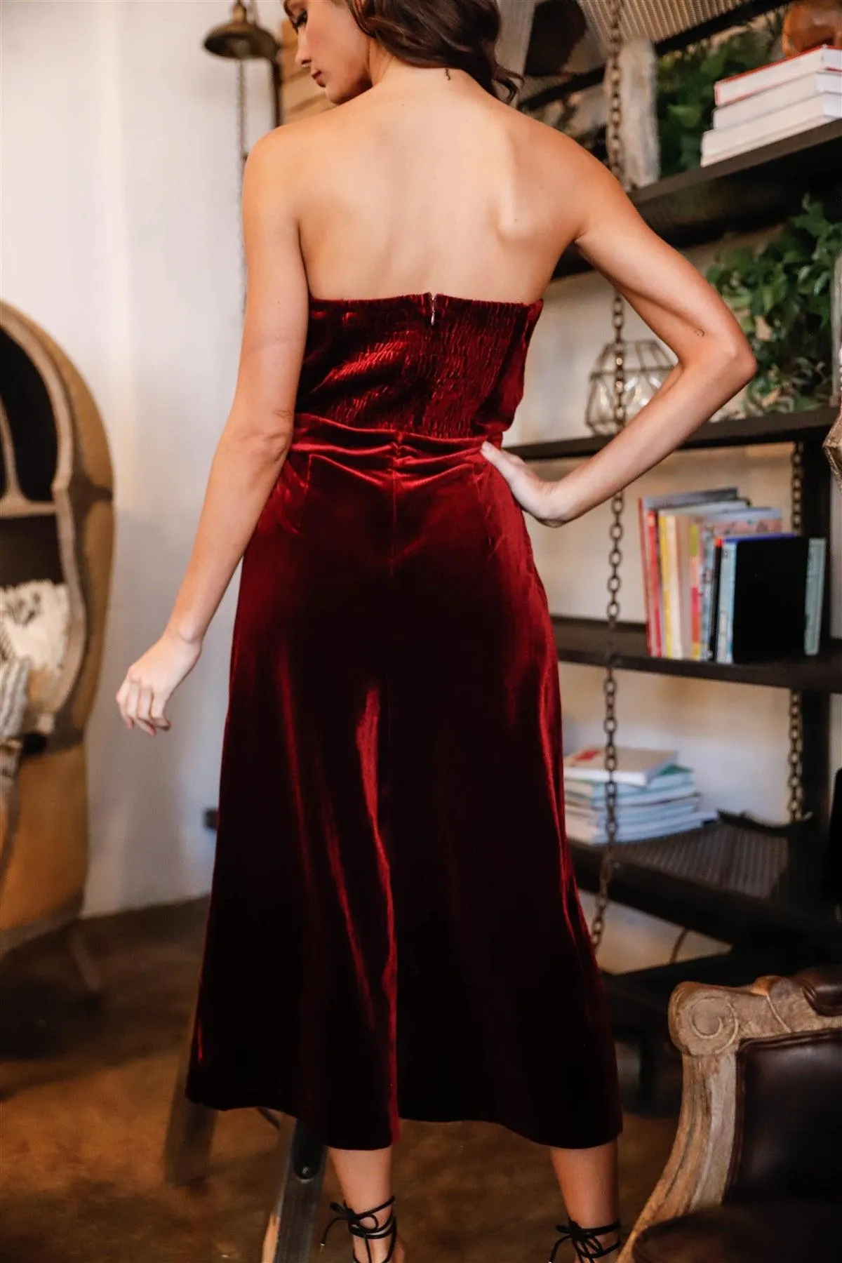 Burgundy Velvet Off-The-Shoulder Front Buckle Belt Jumpsuit /3-3