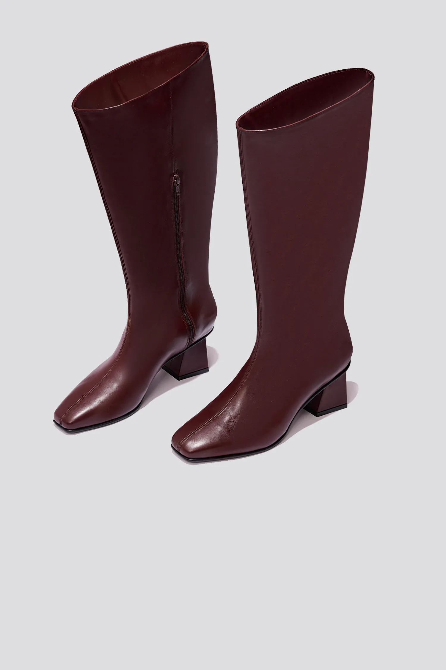 Caro Boot in Plum