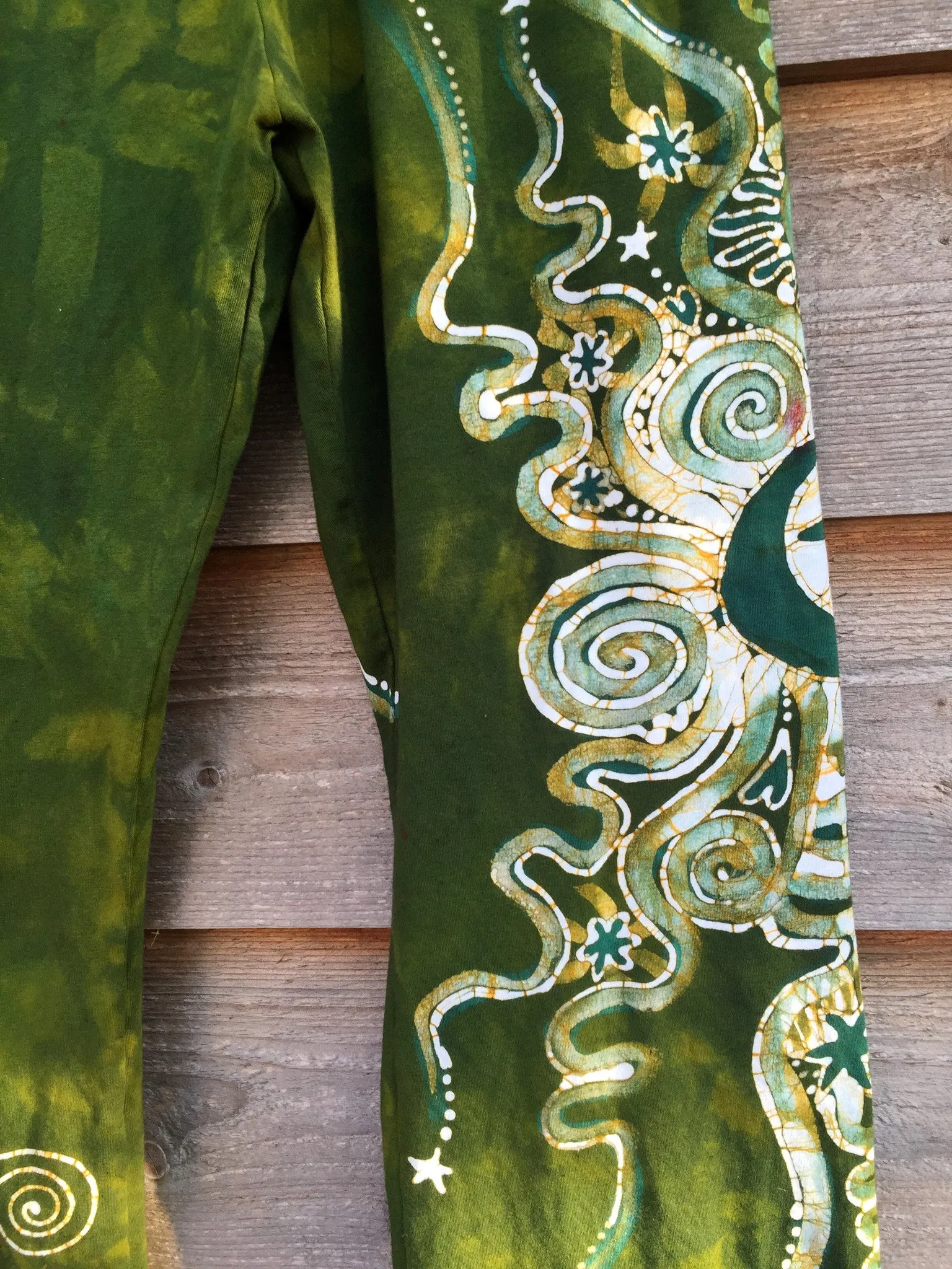 Dancing Green Handmade Batik Stretchy Hoop Pants