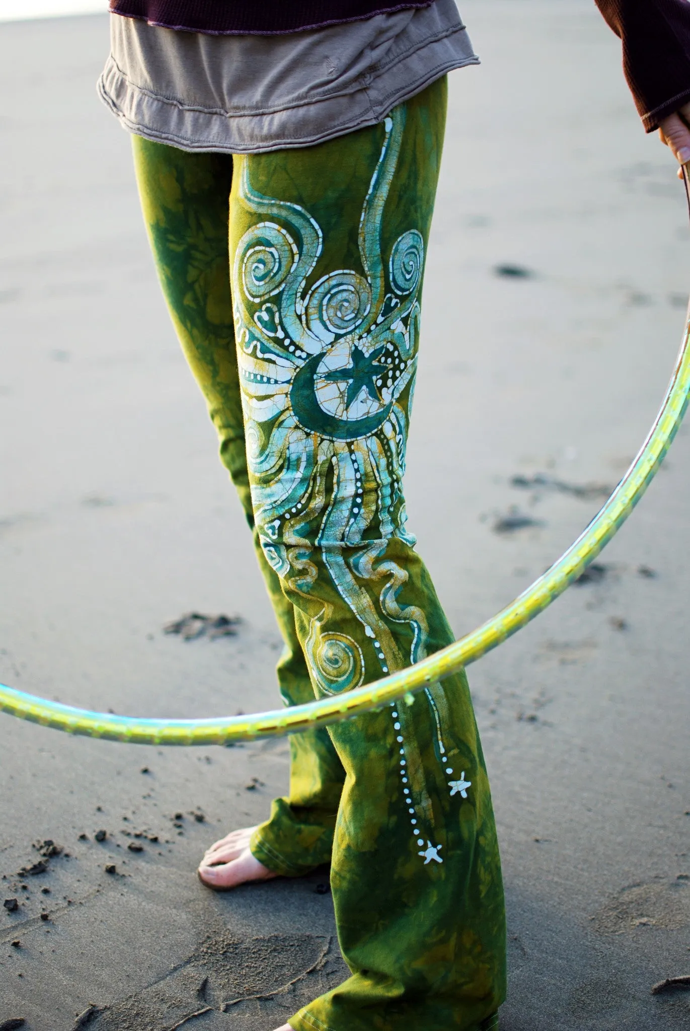 Dancing Green Handmade Batik Stretchy Hoop Pants