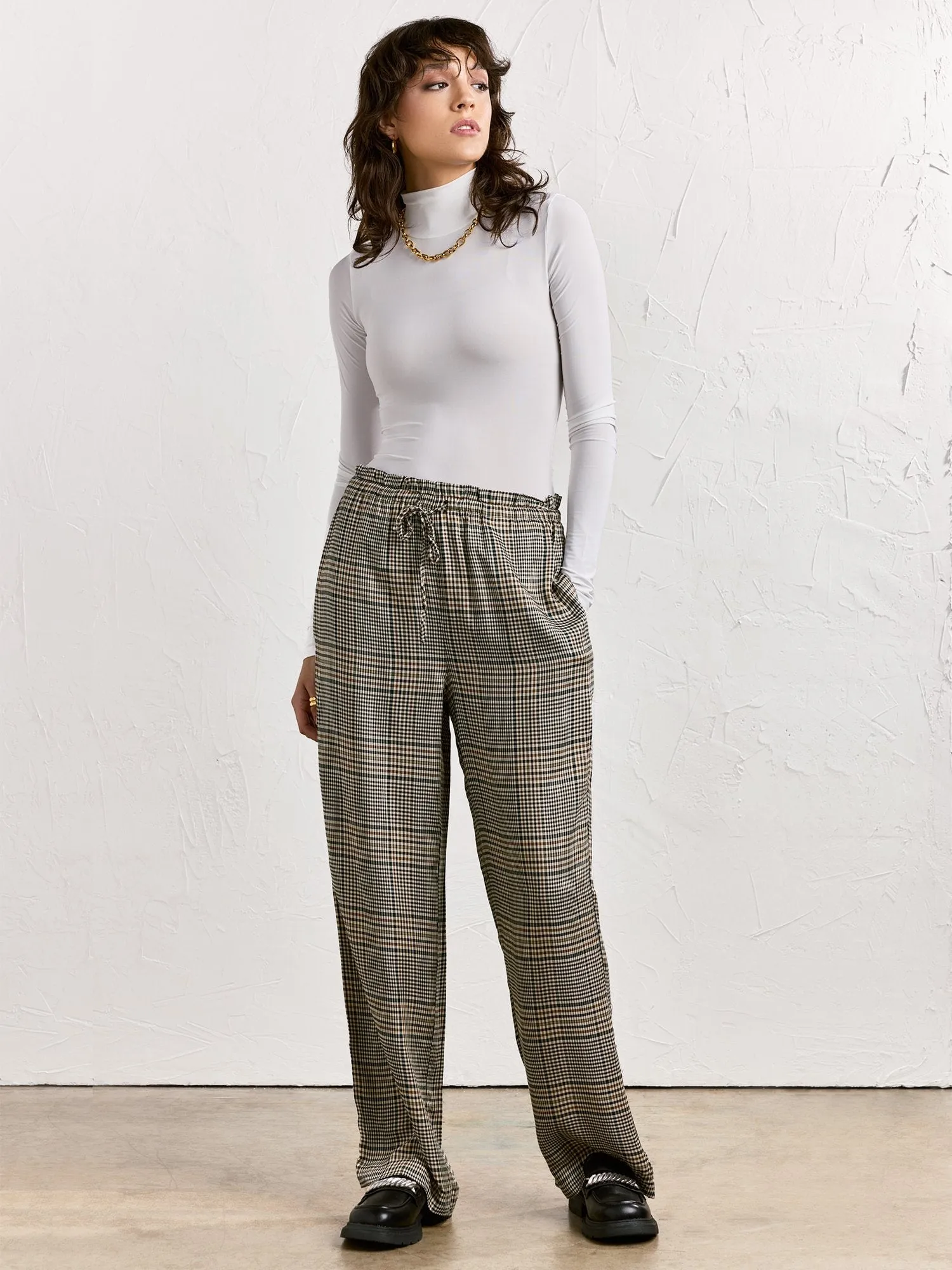 High-Waisted Plaid Trouser - One by Chapter One