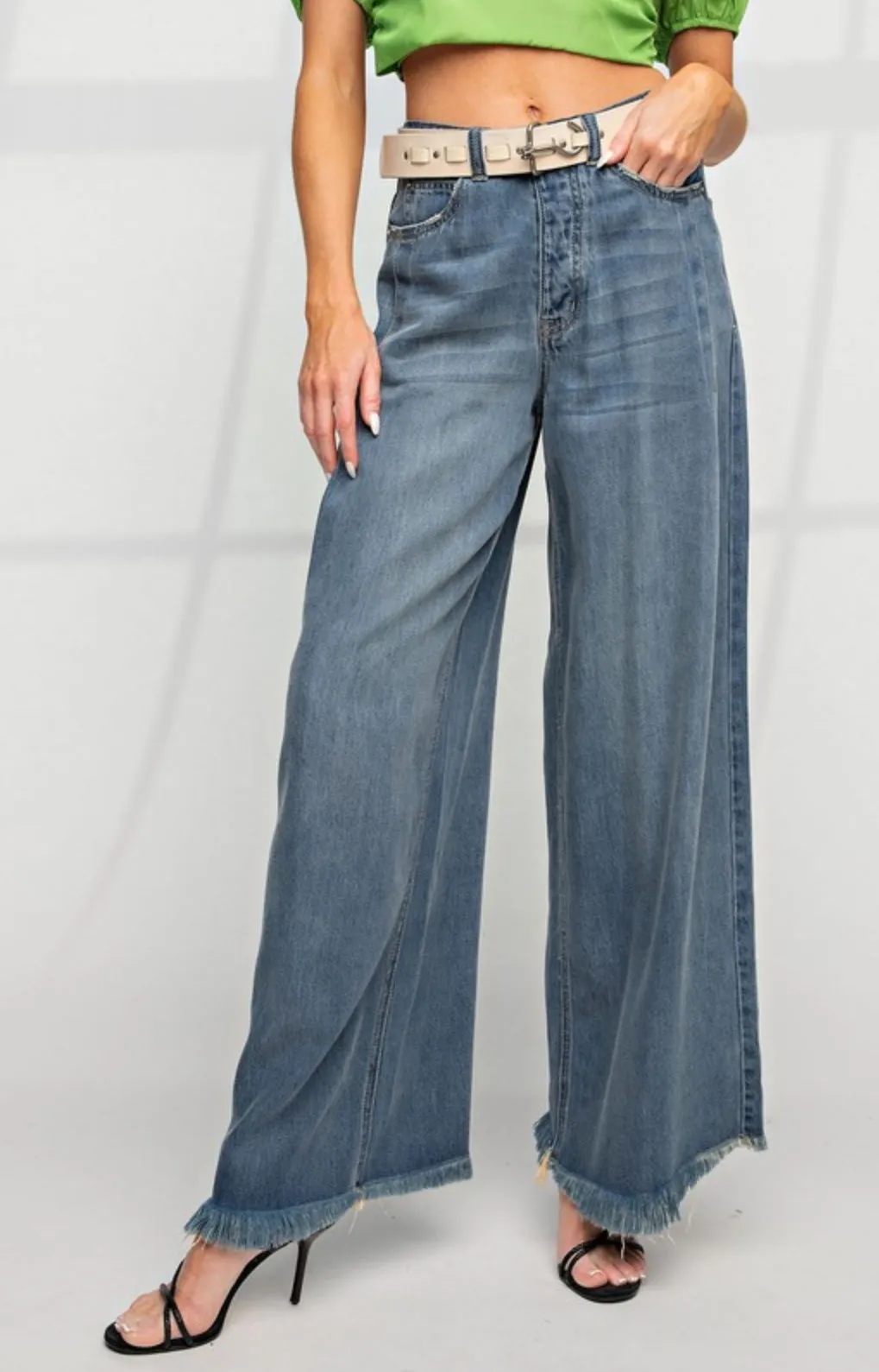 Soft Washed Wide Leg High Waist Jeans