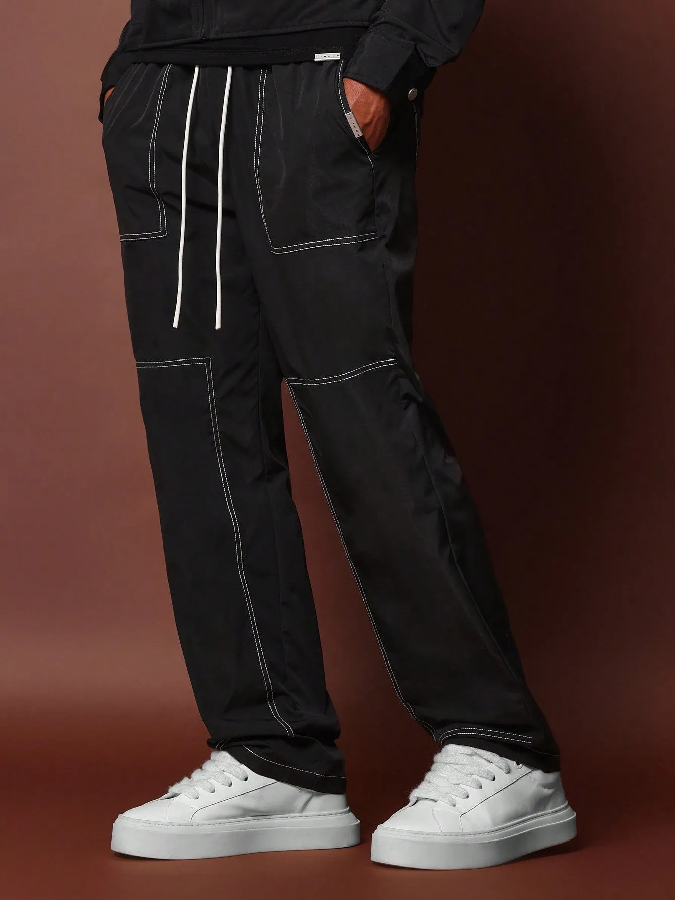 Straight Fit Contrast Stitching Pant With Drawstring