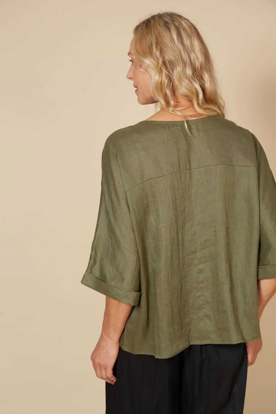 Studio Relaxed Top Khaki