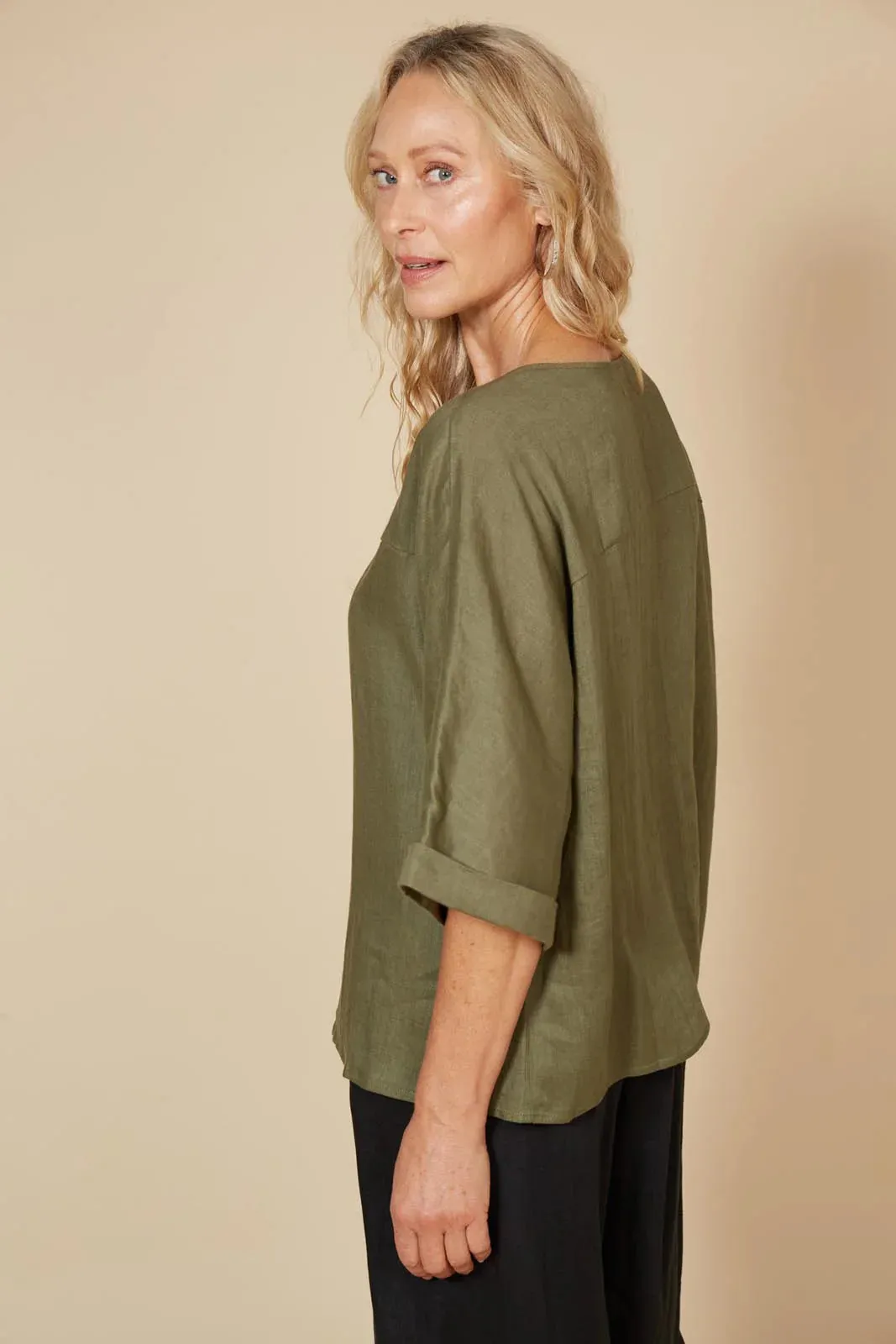 Studio Relaxed Top Khaki