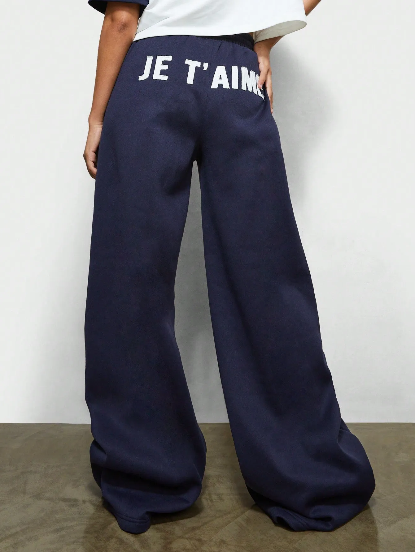 SUMWON WOMEN Pull On Wide Leg Sweatpants With Letter Graphic Print