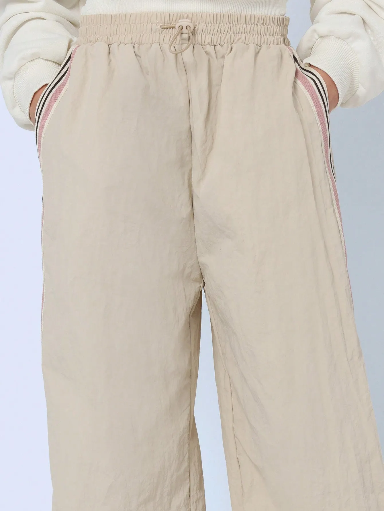 Tween Girls Comfy Straight Fit Parachute Pant With Stripe Tape Detail