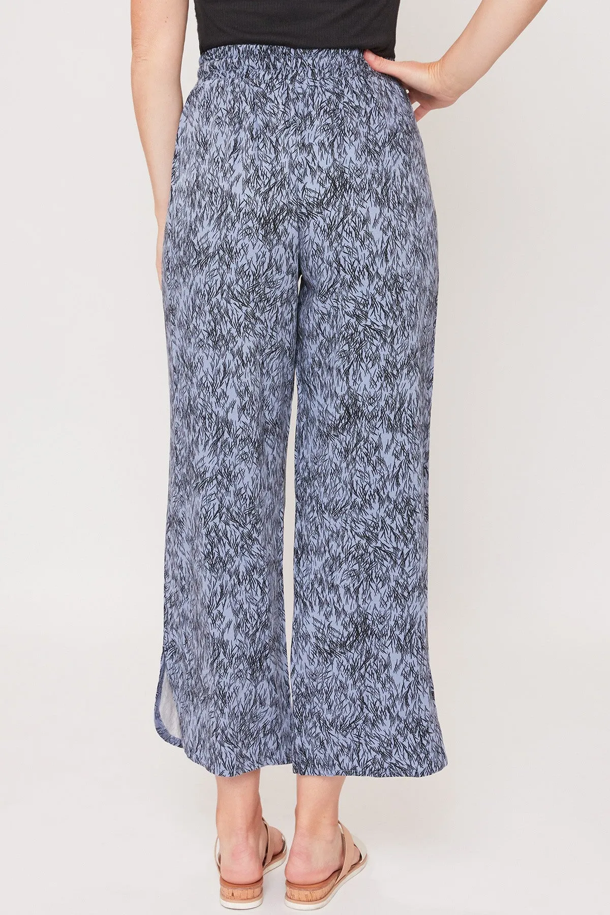 Women´s Elastic Waist Pant With Slit Hem